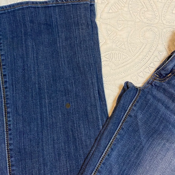 American Eagle Super Stretch Artist Flare Jeans Sz 2 Long - Picture 6 of 6